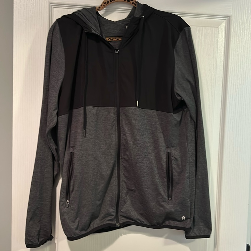 Right of way women’s hooded jacket